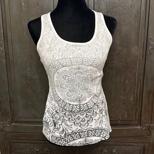 Cato sequence gray & Black pattern design tank top - Size Small